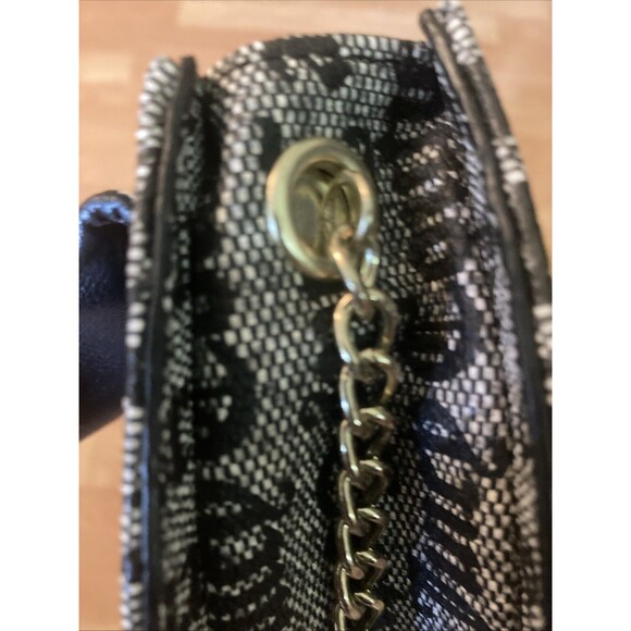 Mini Bag Juicy Couture Small Purse Bag Crossbody Chain Gold Bling Y2K Girly Logo - Picture 8 of 9